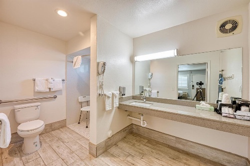 Vagabond Inn San Luis Obispo image 1