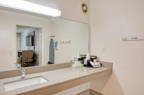 Vagabond Inn San Luis Obispo image 7